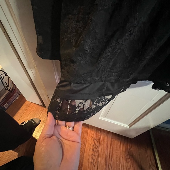 Torrid black place cold shoulder top - Picture 10 of 10